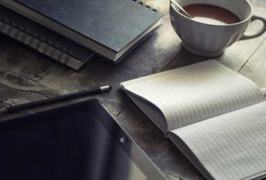 澳门必中三肖三码三期必中管家婆，揭秘网络赌博的陷阱与警示✅✅✅